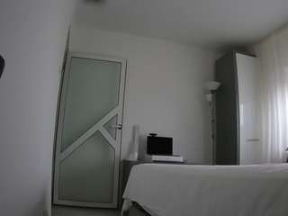 voyeurcam-charmhellen-kitchen