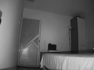 voyeurcam-charmhellen-kitchen