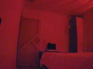 voyeurcam-charmhellen-kitchen