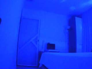 voyeurcam-charmhellen-kitchen