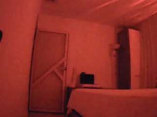 voyeurcam-charmhellen-kitchen