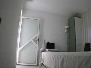 voyeurcam-charmhellen-kitchen