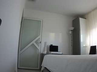 voyeurcam-charmhellen-kitchen