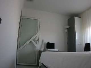 voyeurcam-charmhellen-kitchen