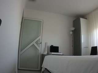 voyeurcam-charmhellen-kitchen