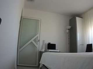 voyeurcam-charmh... Live Webcam on CamSoda