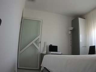 voyeurcam-charmh... Live Webcam on CamSoda