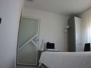 voyeurcam-charmh... Live Webcam on CamSoda