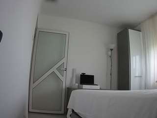 voyeurcam-charmhellen-kitchen