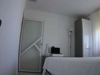 voyeurcam-charmhellen-kitchen