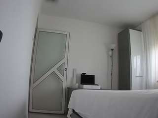 voyeurcam-charmhellen-kitchen