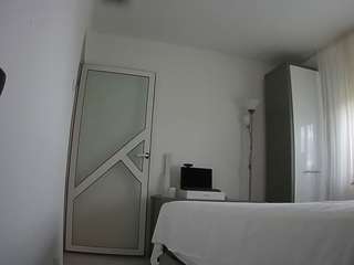 voyeurcam-charmhellen-kitchen