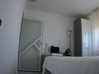 voyeurcam charmhellen kitchen