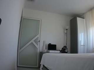 voyeurcam-charmhellen-kitchen