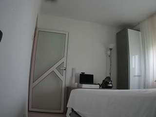 voyeurcam-charmhellen-kitchen