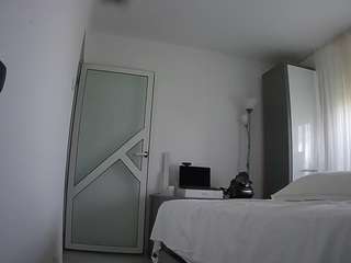voyeurcam-charmhellen-kitchen