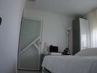 voyeurcam-charmhellen-kitchen