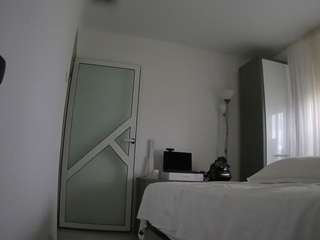 voyeurcam-charmhellen-kitchen