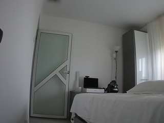 voyeurcam-charmhellen-kitchen