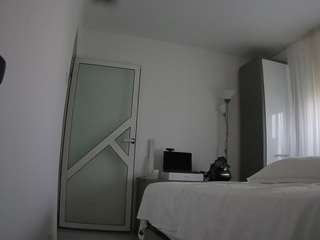 voyeurcam-charmhellen-kitchen