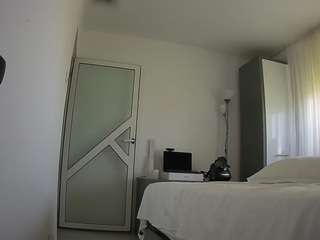 voyeurcam-charmhellen-kitchen
