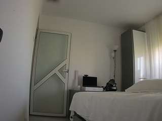voyeurcam-charmhellen-kitchen