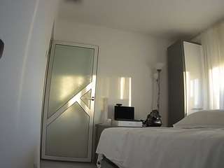 voyeurcam-charmh... Live Webcam on CamSoda
