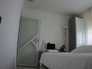 voyeurcam-charmhellen-kitchen
