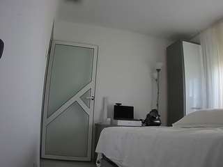 voyeurcam-charmh... Live Webcam on CamSoda