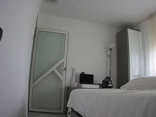 voyeurcam-charmhellen-kitchen