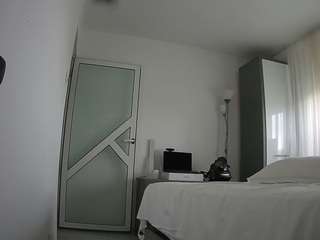 voyeurcam-charmhellen-kitchen