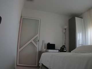 voyeurcam-charmhellen-kitchen