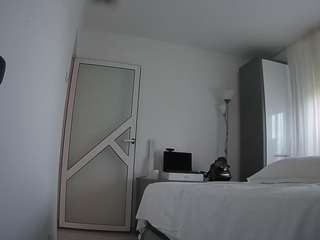 voyeurcam-charmhellen-kitchen