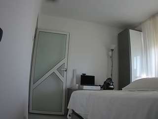 voyeurcam-charmhellen-kitchen
