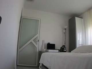 voyeurcam-charmhellen-kitchen