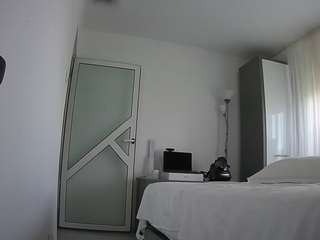 voyeurcam-charmhellen-kitchen