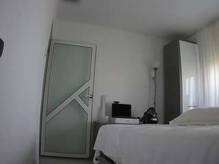 voyeurcam-charmhellen-kitchen