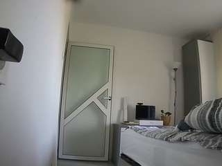 voyeurcam-charmhellen-kitchen