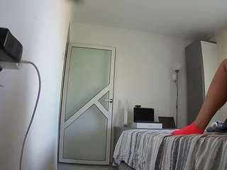 voyeurcam-charmhellen-kitchen