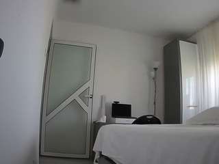 voyeurcam-charmhellen-kitchen