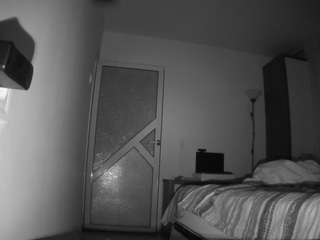 voyeurcam-charmhellen-kitchen