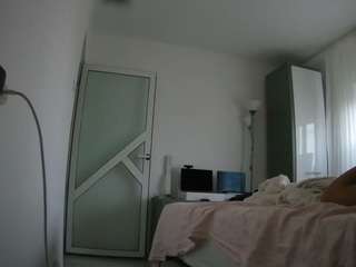voyeurcam-charmhellen-kitchen