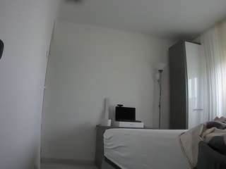 voyeurcam-charmhellen-kitchen