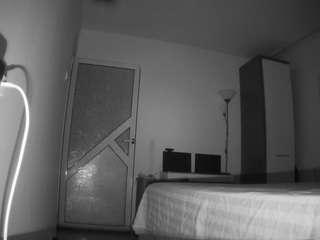 voyeurcam-charmhellen-kitchen