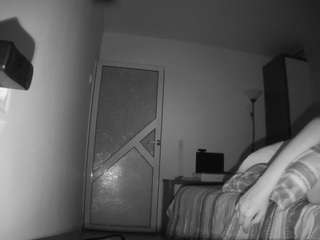 voyeurcam-charmhellen-kitchen