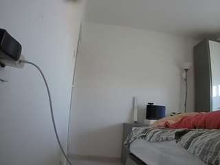 voyeurcam-charmhellen-kitchen