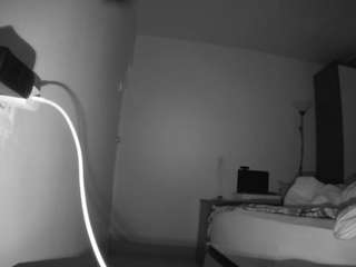 voyeurcam-charmhellen-kitchen