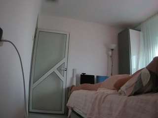 voyeurcam-charmhellen-kitchen