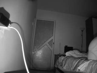 voyeurcam-charmhellen-kitchen