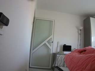 voyeurcam-charmhellen-kitchen